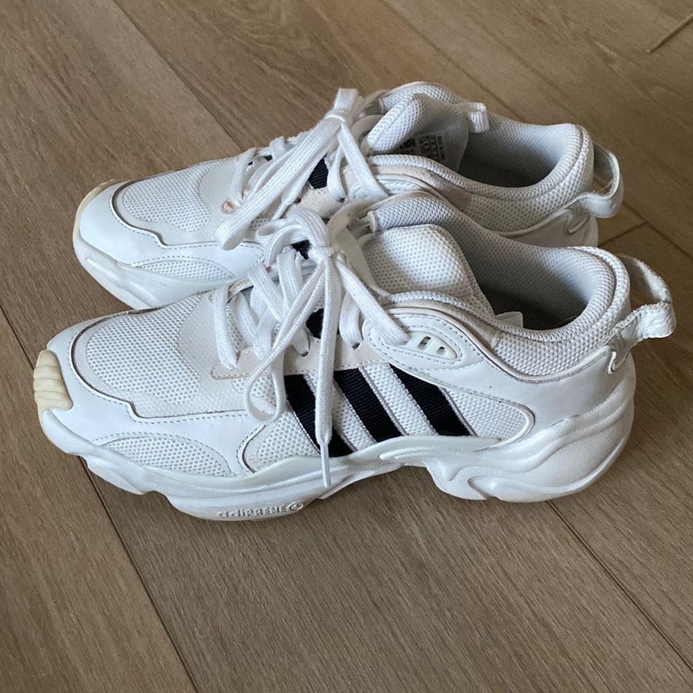 Adidas falcons